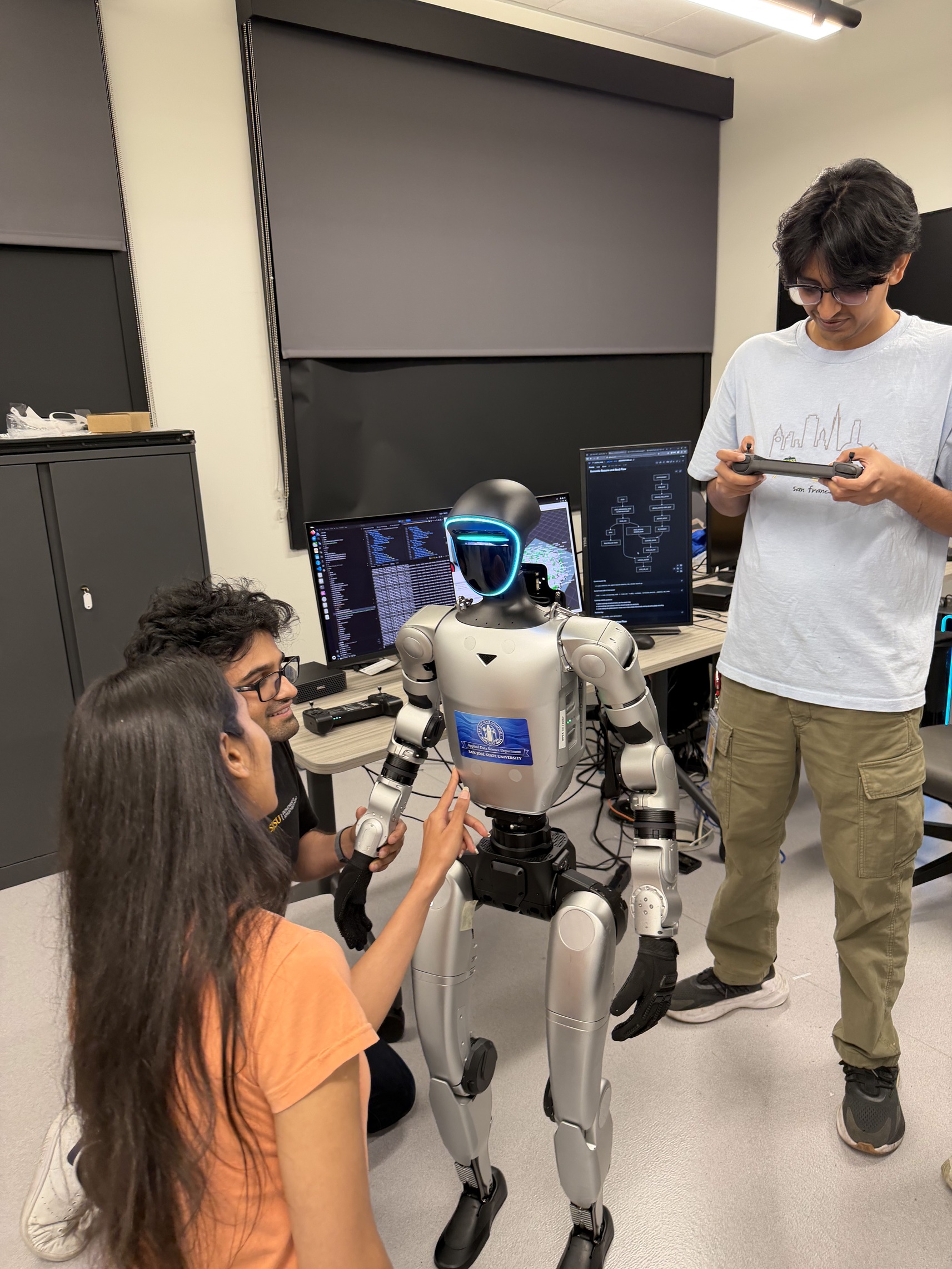 digital lab students and robot